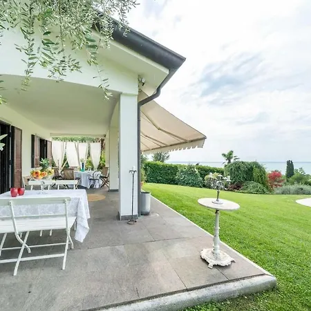 Holiday home Costabella